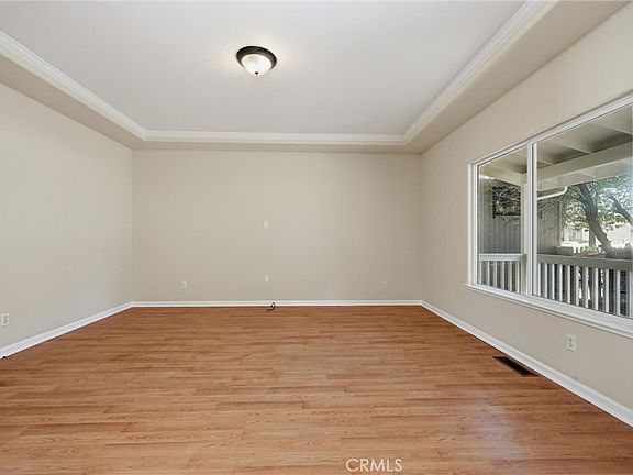 5th image of 18120 N Shore Dr