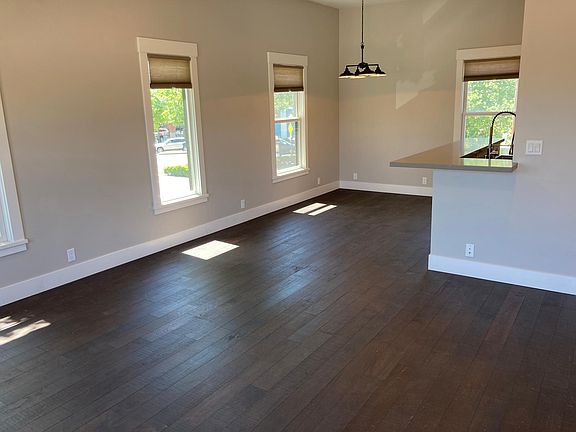 4th image of 2691 34th St