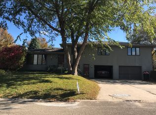 120 Ridge St, Reinbeck, IA 50669