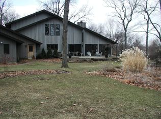 1S621 Bender Ln, West Chicago, IL 60185