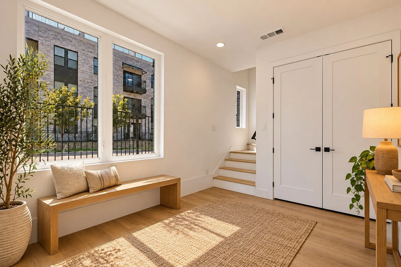 701 N Lancaster Ave — Photo 4