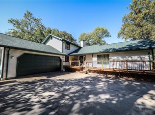 17 Melody Ln, Troy, IL 62294