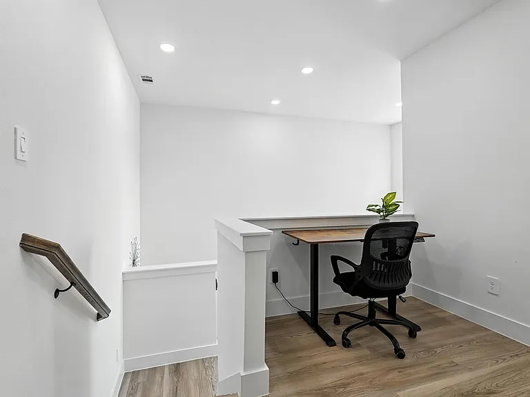 142 Pinkie Holmes Dr — Photo 16