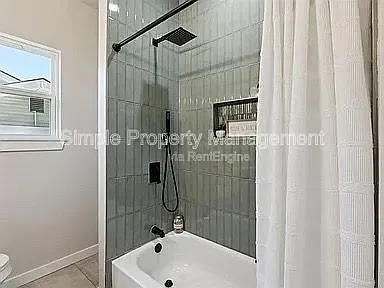 1951 NW 11th St — Photo 31