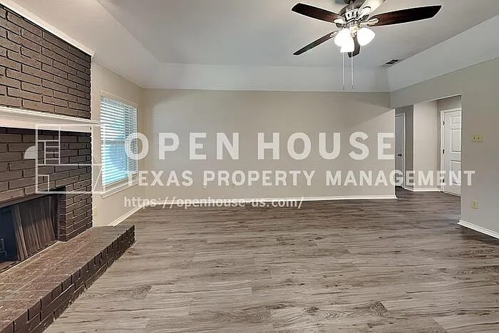 3 bed, 2.0 bath, 1515 sqft, $2,275 — Photo 4