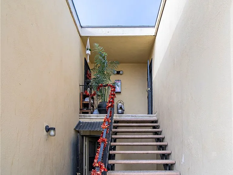 1308 E Oaks St #C — Photo 16