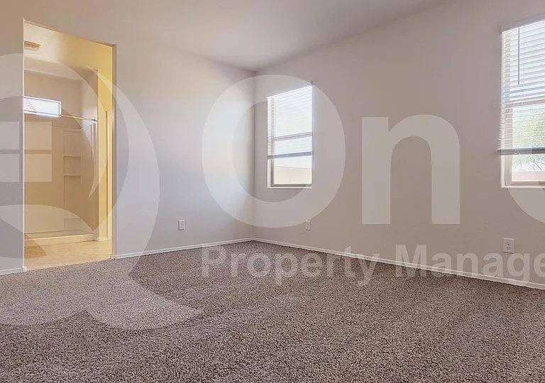 1645 N Westfall Trl — Photo 10