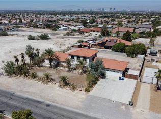121 Spanish Dr, Las Vegas, NV 89110