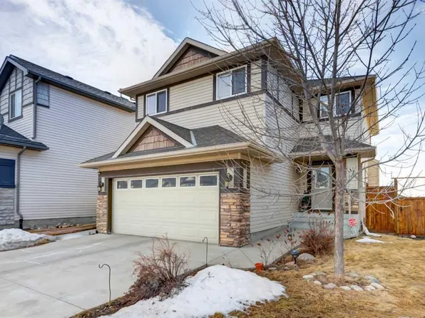 37 E Royal Birch Lndg NW, Calgary, AB T3G 5R3