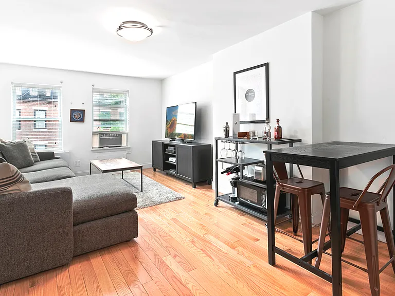 32 W 71st St #4B — Photo 1