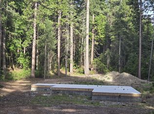 2017 N Old Stage Rd, Mount Shasta, CA 96067