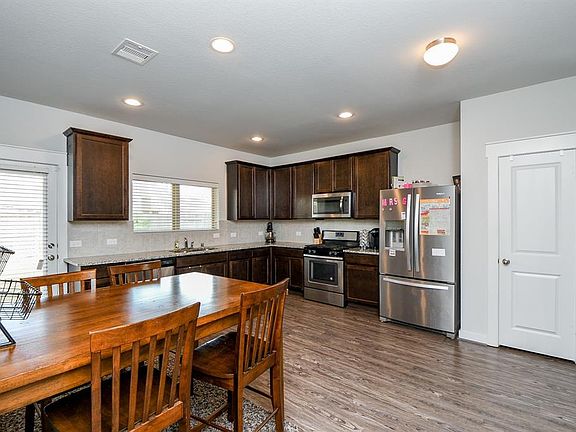 5th image of 22419 Brass Bell Dr