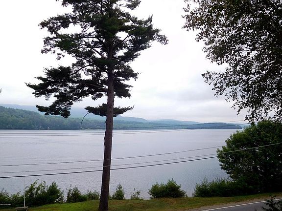 2nd image of 542 E Shore Dr