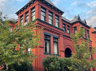 900 D St NE, Washington, DC 20002