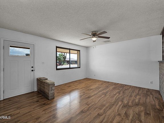 4th image of 1630 W GENEVA Drive