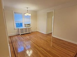 2338 Broadway APT 3F, Astoria, NY 11106