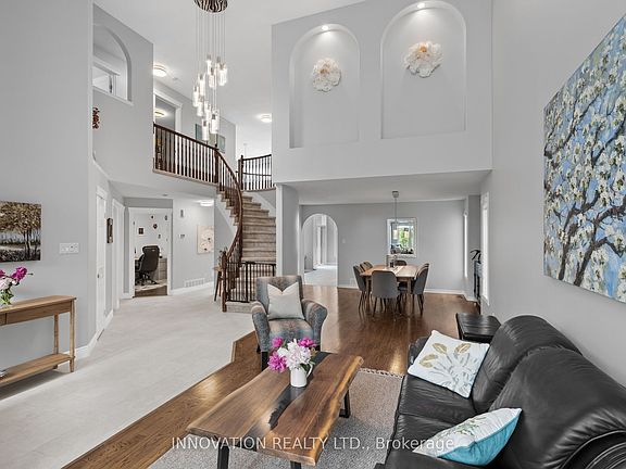 4th image of 11 Bracewood Way