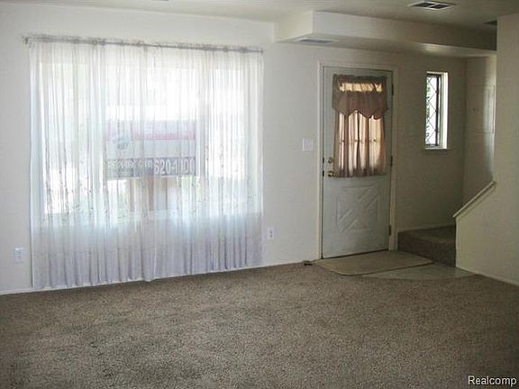 3rd image of 1361 Laurel Valley Dr #1
