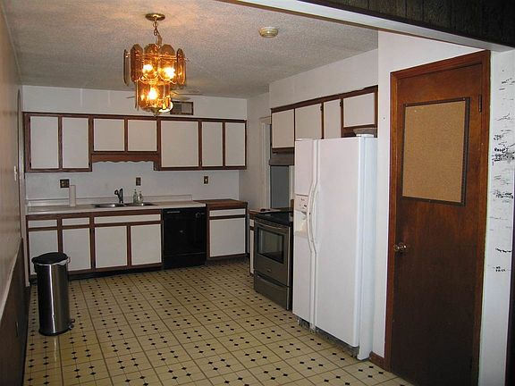 2nd image of 7066 Juana Dr