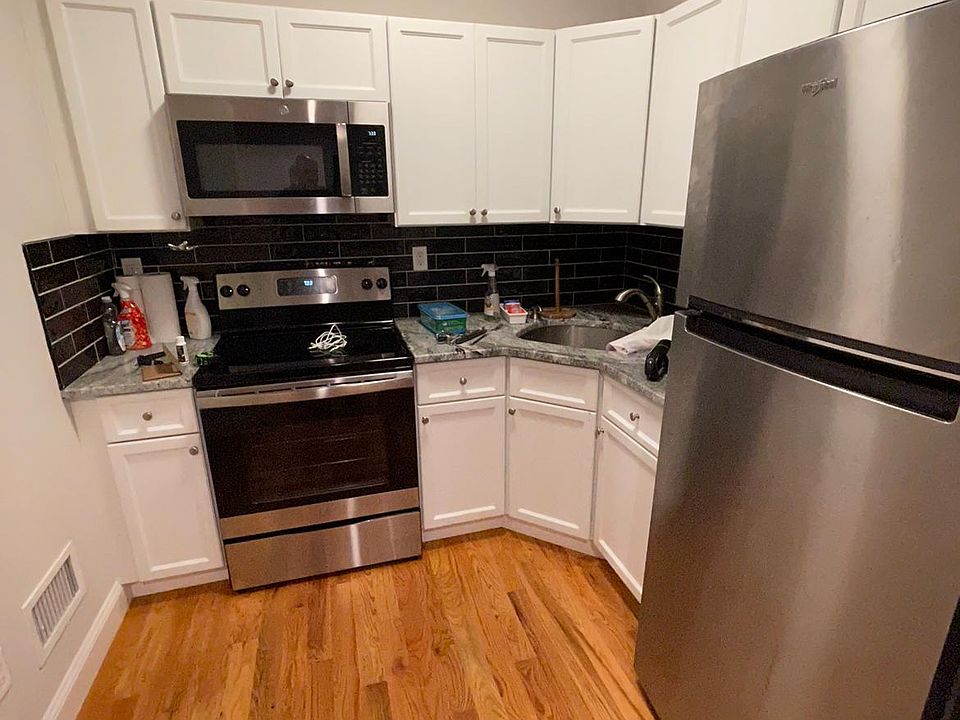 1st image of 247 Wood Ave #1
