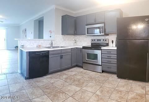 2nd image of 12504 N B St