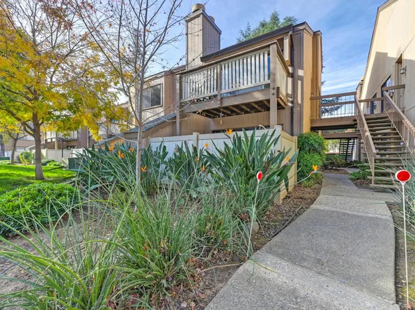 512 Woodside Oaks APT 8, Sacramento, CA 95825