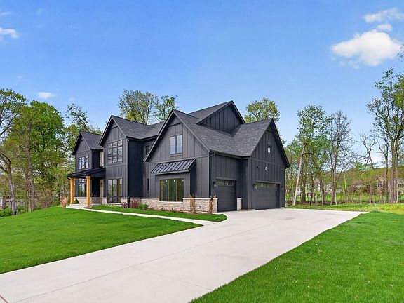 3rd image of 7179 Ironwood Ct