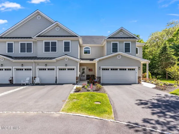 114 Hedgerow Lane, Manalapan, NJ 07726