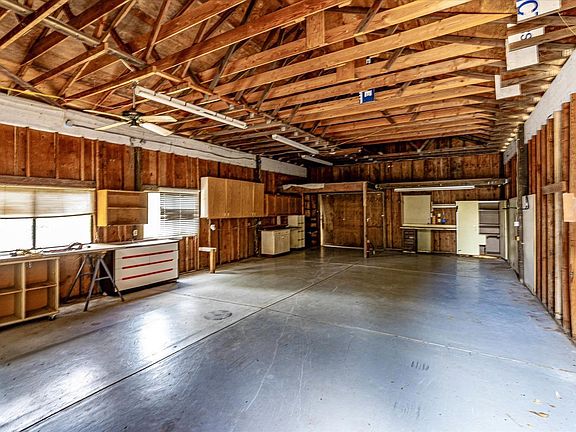 5th image of 6249 Melita Road