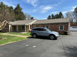 2919 Cedar Ln, Fairfax, VA 22031