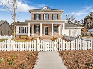 135 Emerson Ct, Roswell, GA 30075