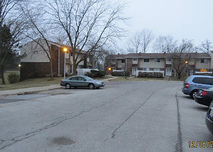 3rd image of 895 White Oak Ln