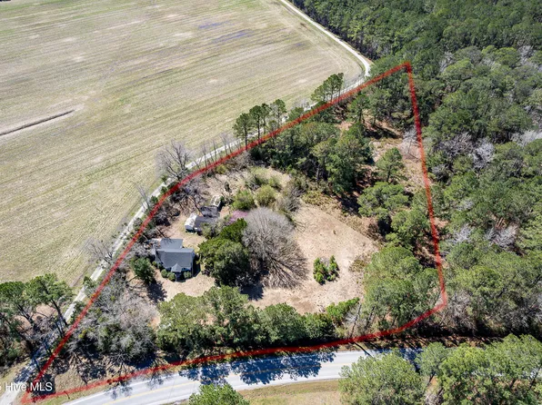 367 Lake Road, Newport, NC 28570