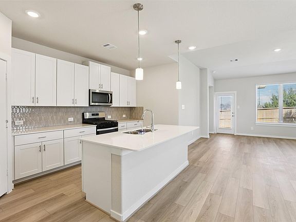 2nd image of 5213 Redbud Valley Dr