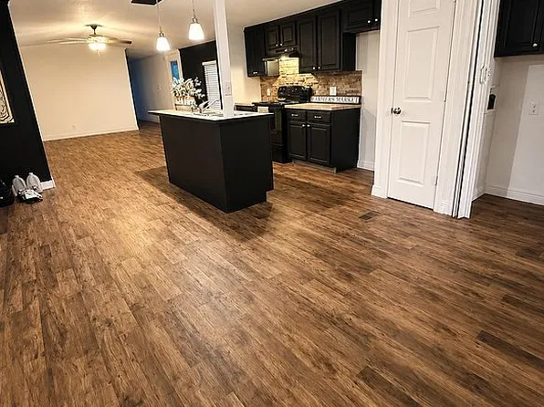 1901 Elm Dr, Kemp, TX 75143