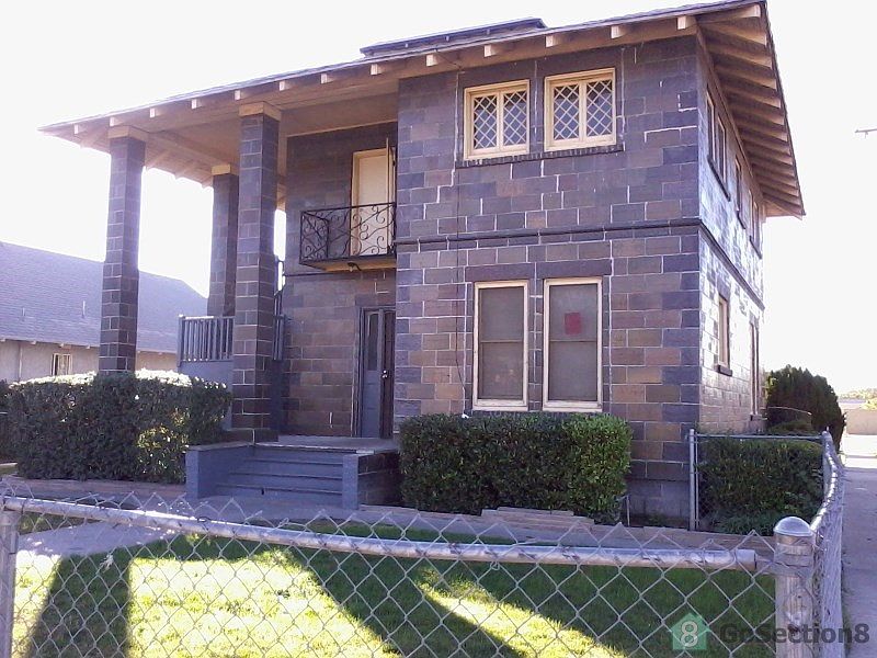 1st image of 649 W 8th St #A