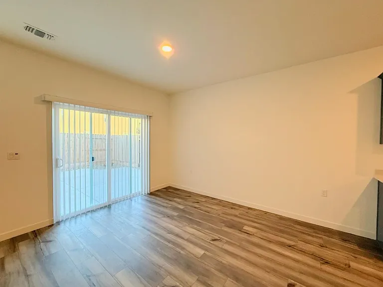 4735 Sami Jo Dr — Photo 4