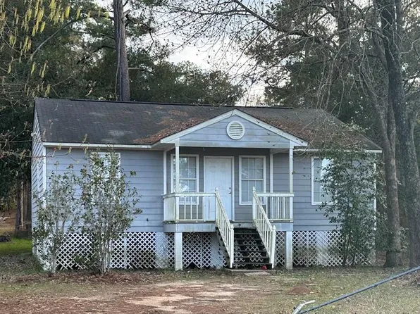 2306 Beachview Dr, Albany, GA 31705