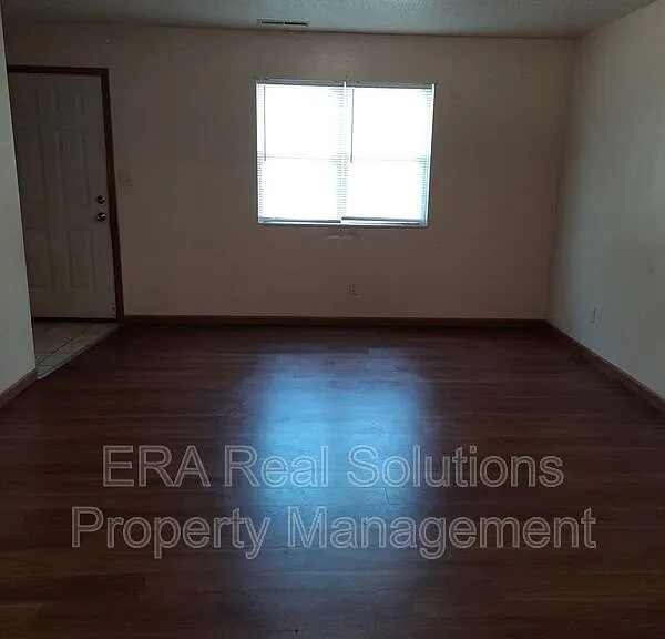 203 John St #C — Photo 2