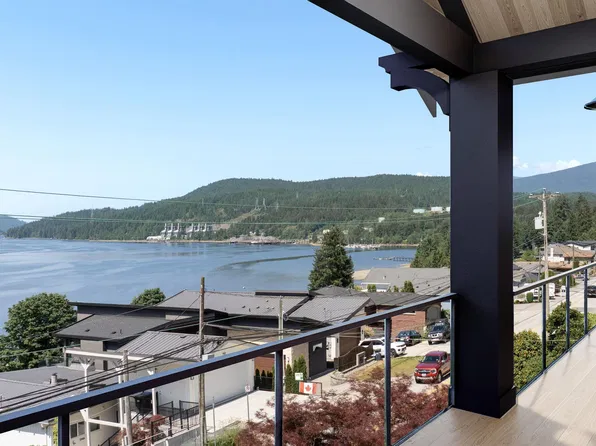 1037 Ioco Rd, Pt Moody, BC V3H 2W9