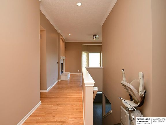 5th image of 13820 Sahler St