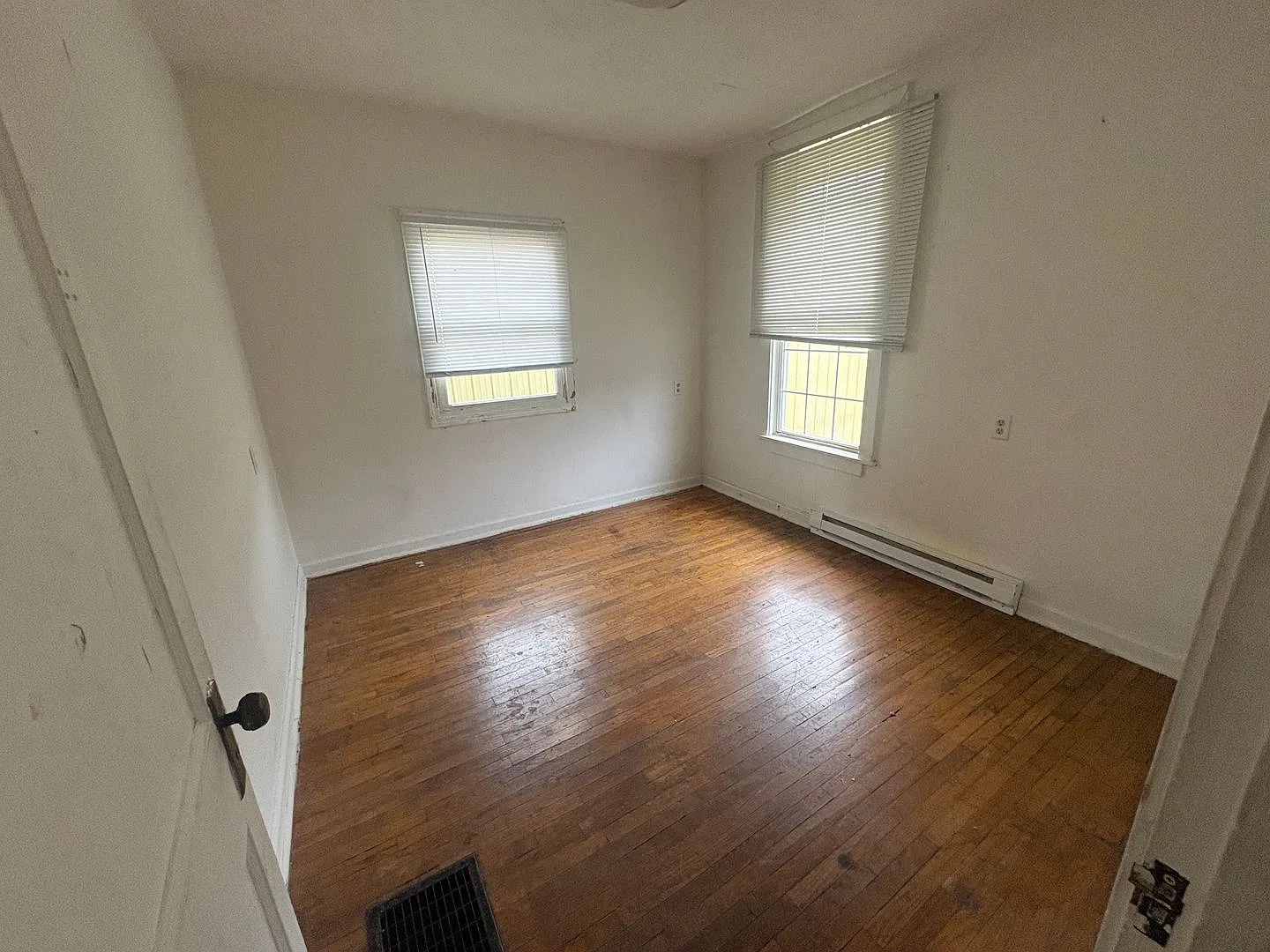 2307 1/2 W Charles St. — Photo 2