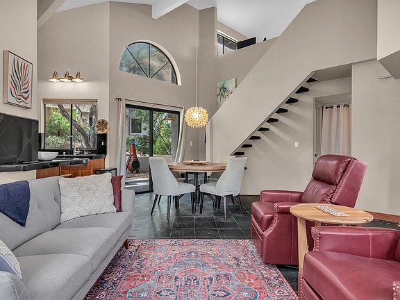 4th image of 1620 Las Casitas Dr