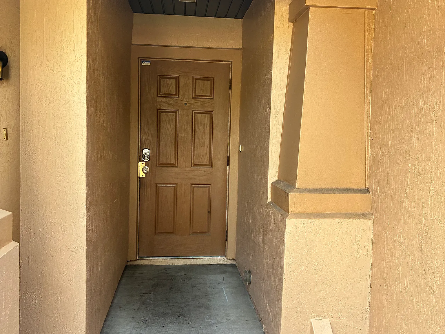 2 bed, 2.5 bath, 1204 sqft, $1,500 — Photo 3