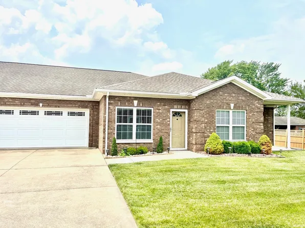 8960 Covenant Ct, Newburgh, IN 47630