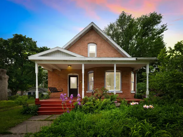 920 Wisconsin Ave, Saint Joseph, MI 49085