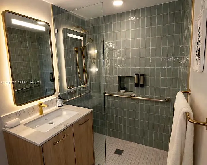 159 NE 6th St #2606 — Photo 5