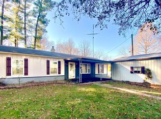 944 W Haysville Rd, Jasper, IN 47546