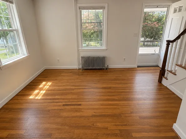 93 E Main St #93, Portland, CT 06480