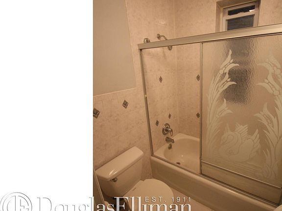 4th image of 216 5th Ave APT 3R